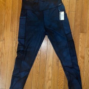 Fit Kicks Cross Lovers Leggings NWOT